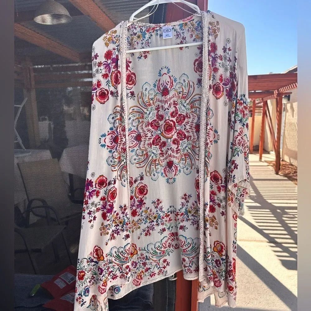 Bila Cream And Multicolor Floral Kimono